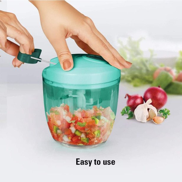 Ferio 700 ML Handy and Compact Chopper with 3 blades for Effortlessly Chopping Vegetables and Fruits (Green)- Pack Of 1